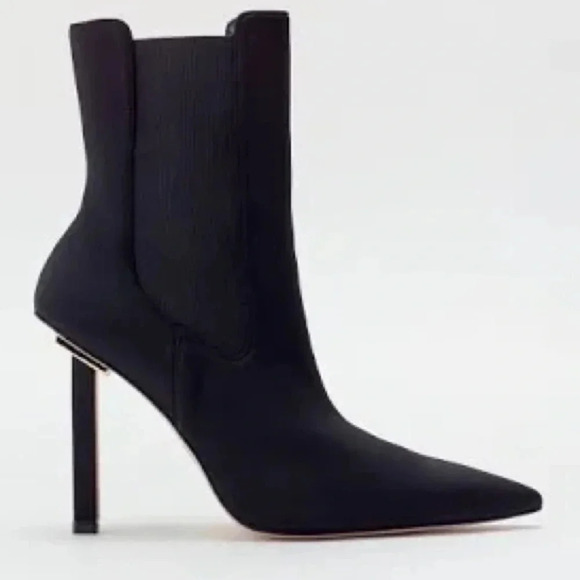 Good American High Kickstand Neoprene Bootie Stilettos Black 5 - Picture 6 of 10